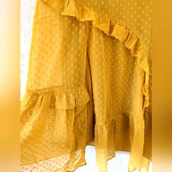 Mustard yellow ruffled midi dress - Picture 4 of 12